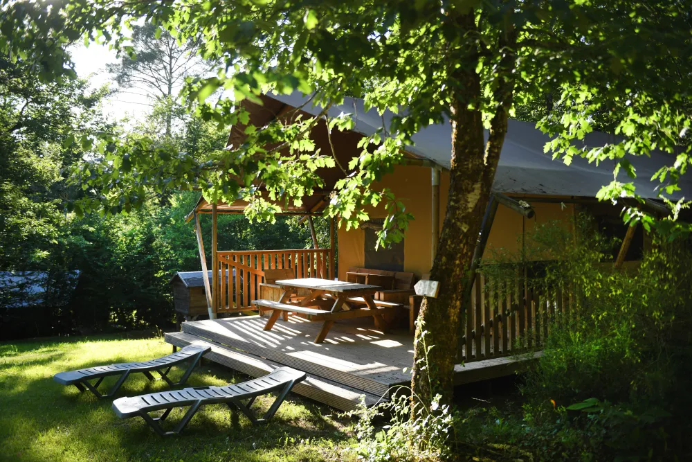 Camping Le Pech Charmant****