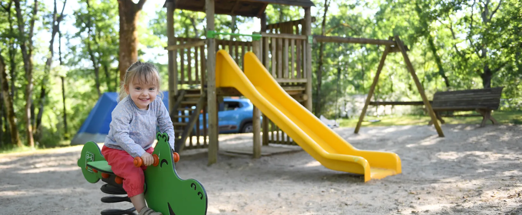 Camping Le Pech Charmant****