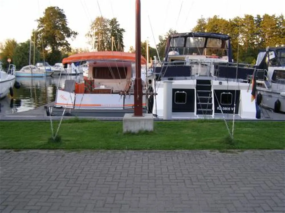 Camping- und Wohnmobilpark "Kamerun"