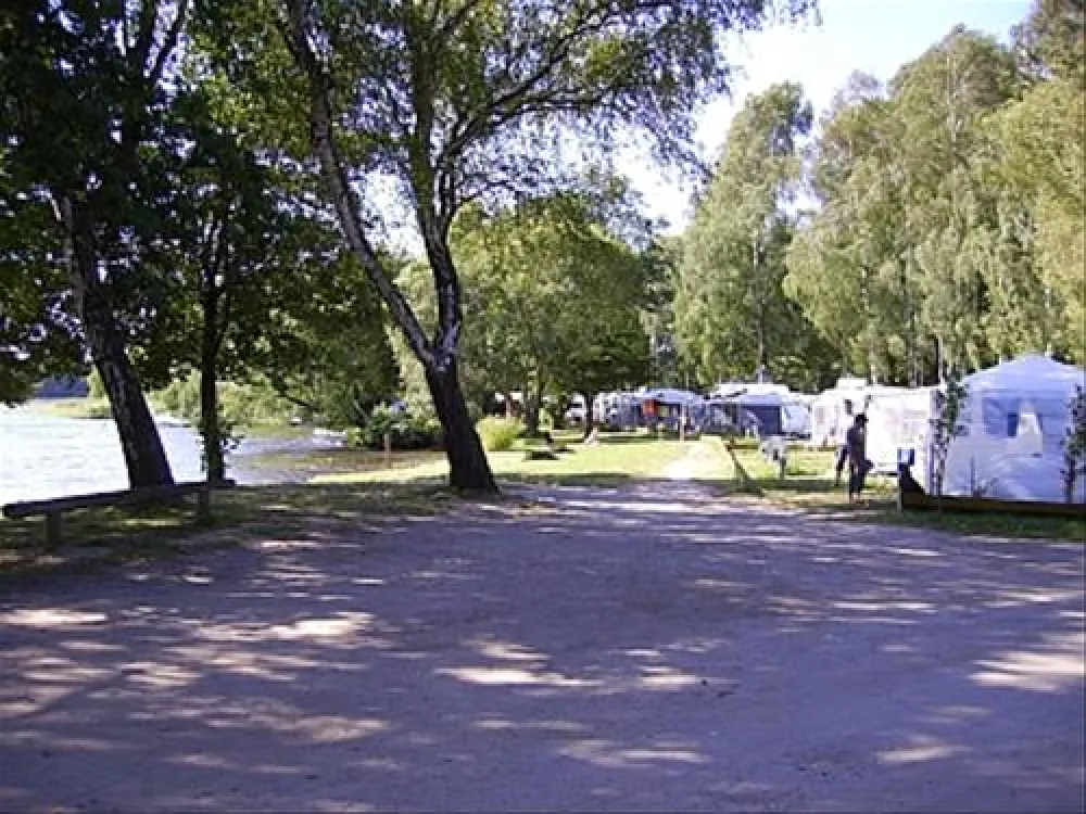 Camping- und Wohnmobilpark "Kamerun"