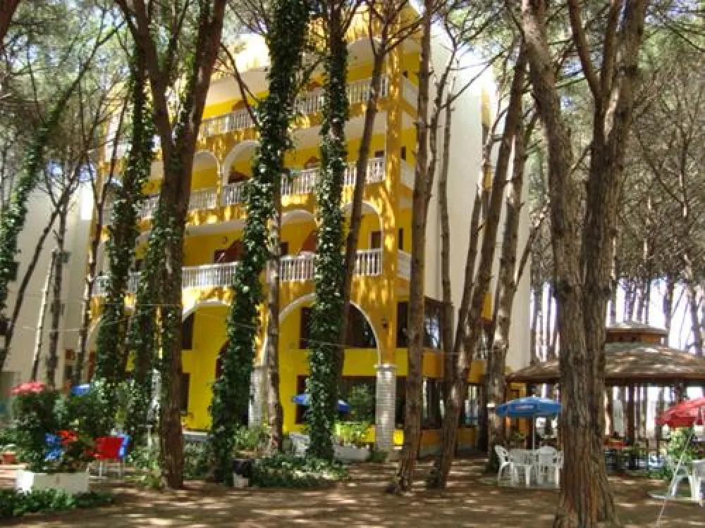 Camping Mali i Robit