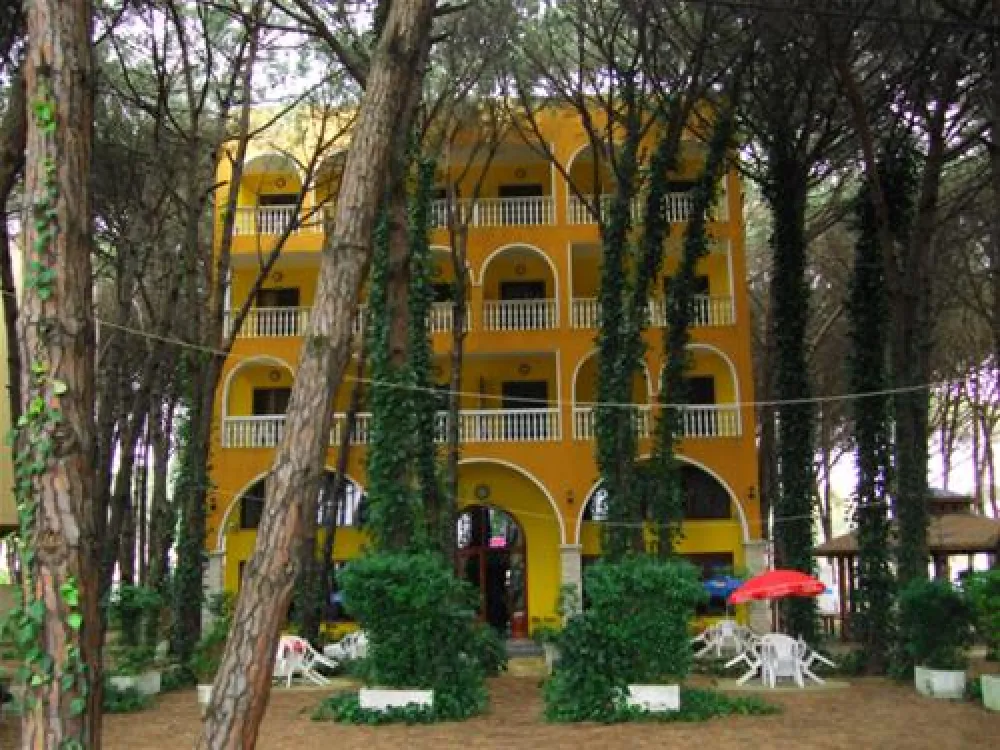 Camping Mali i Robit