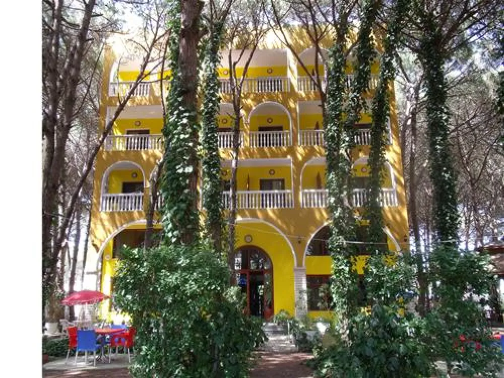 Camping Mali i Robit