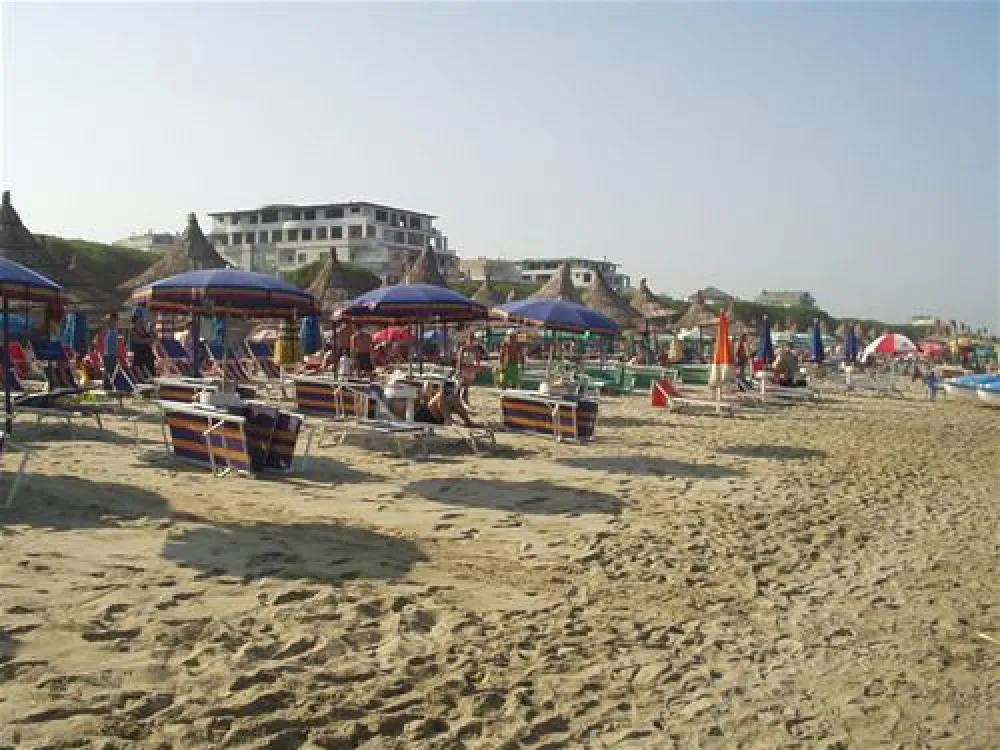 Camping Mali i Robit