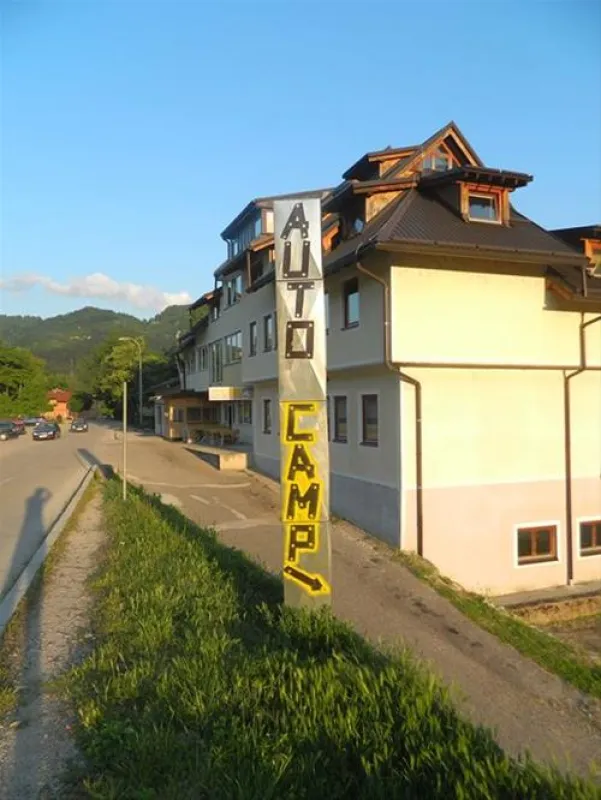 Auto Camp Jajce-Jajce Youth Hostel