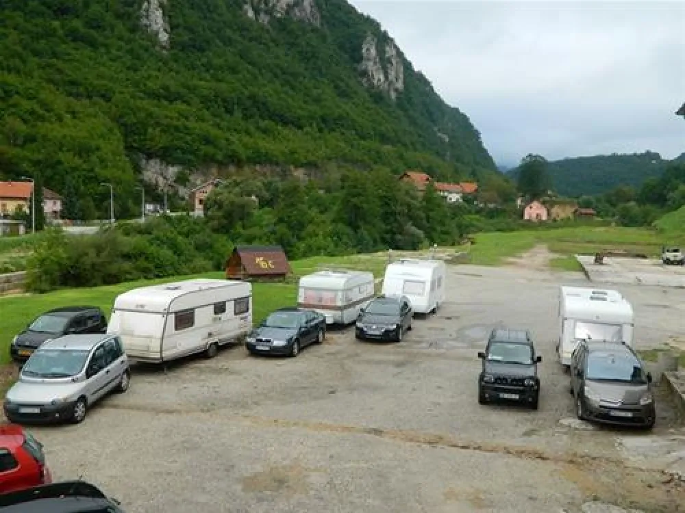 Auto Camp Jajce-Jajce Youth Hostel