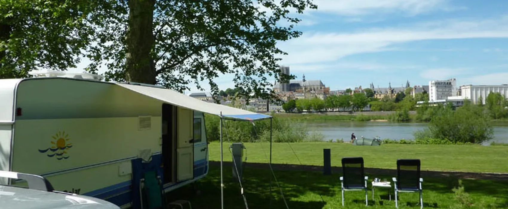 Camping De Nevers  
