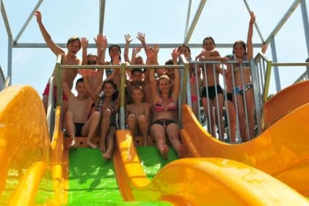 Camping club les Dinosaures