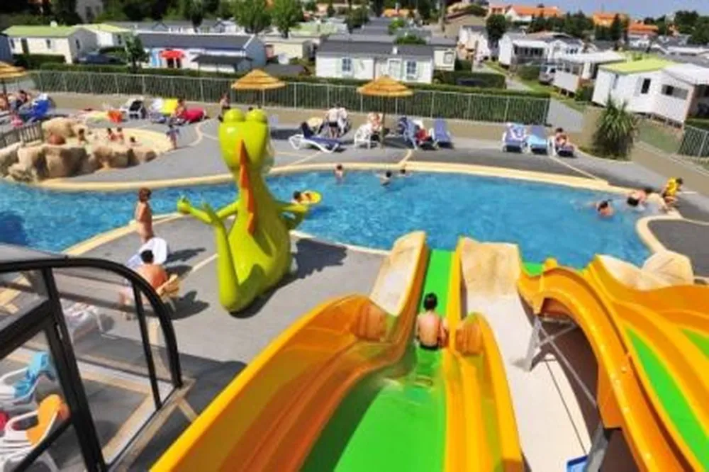 Camping club les Dinosaures