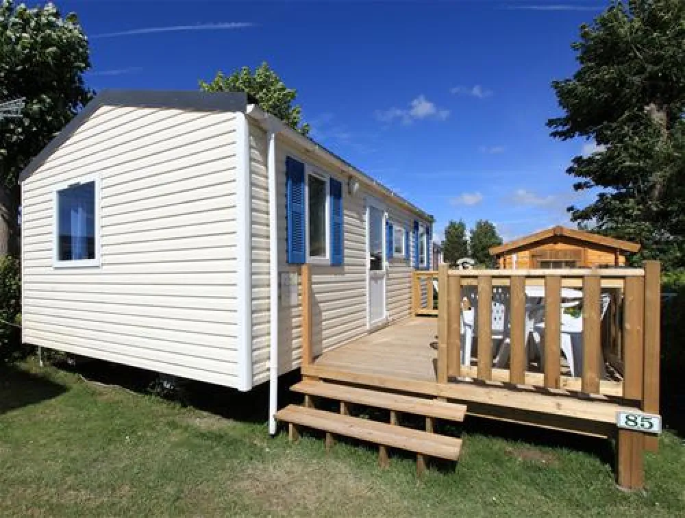 Flower Camping - Les Vertes Feuilles