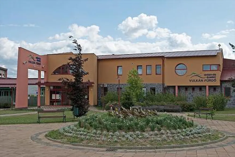 JUFA Vulkan Thermen Resort es camping