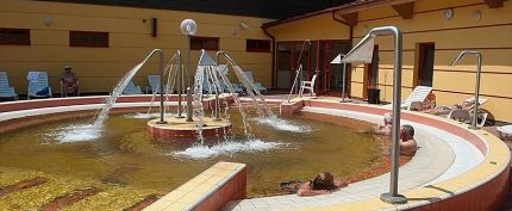 JUFA Vulkan Thermen Resort es camping