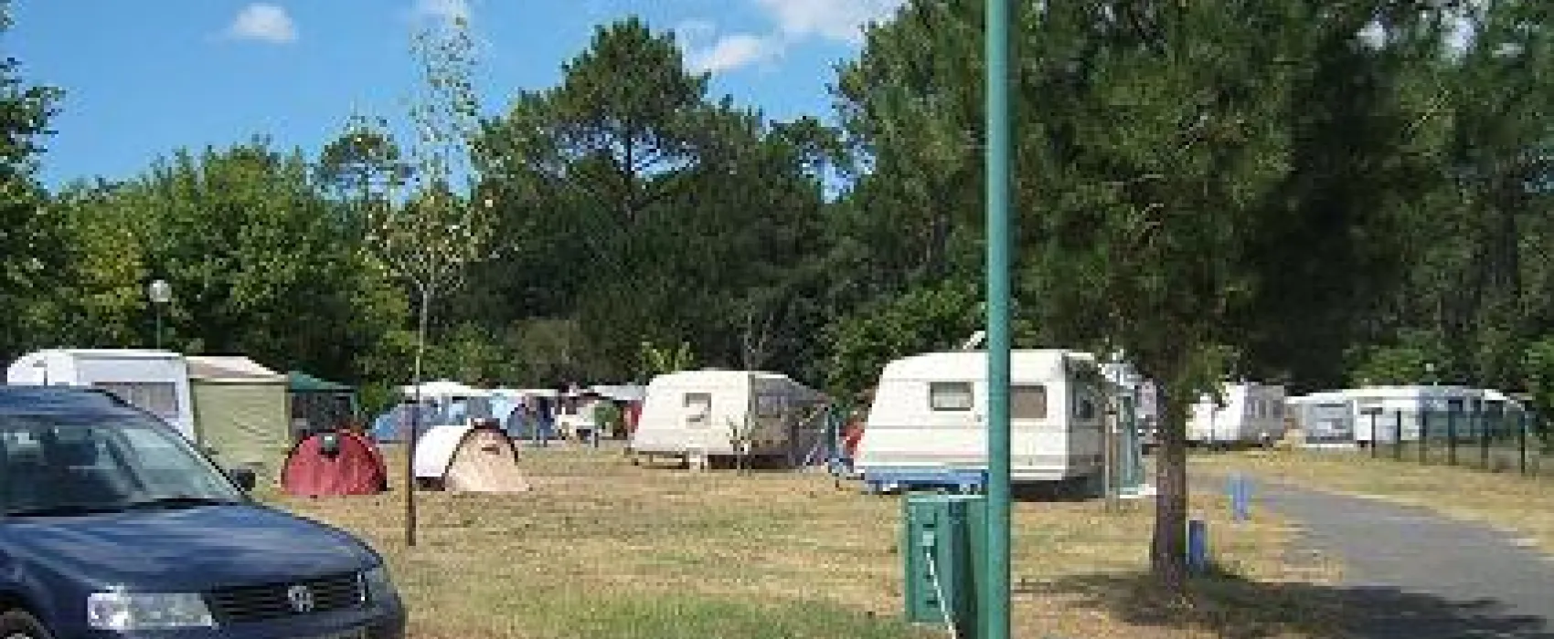 Camping Municipal Du Lac De Cazaux  