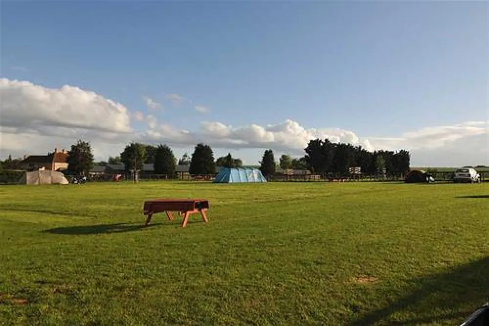 Stonehenge Campsite & Glamping Pods