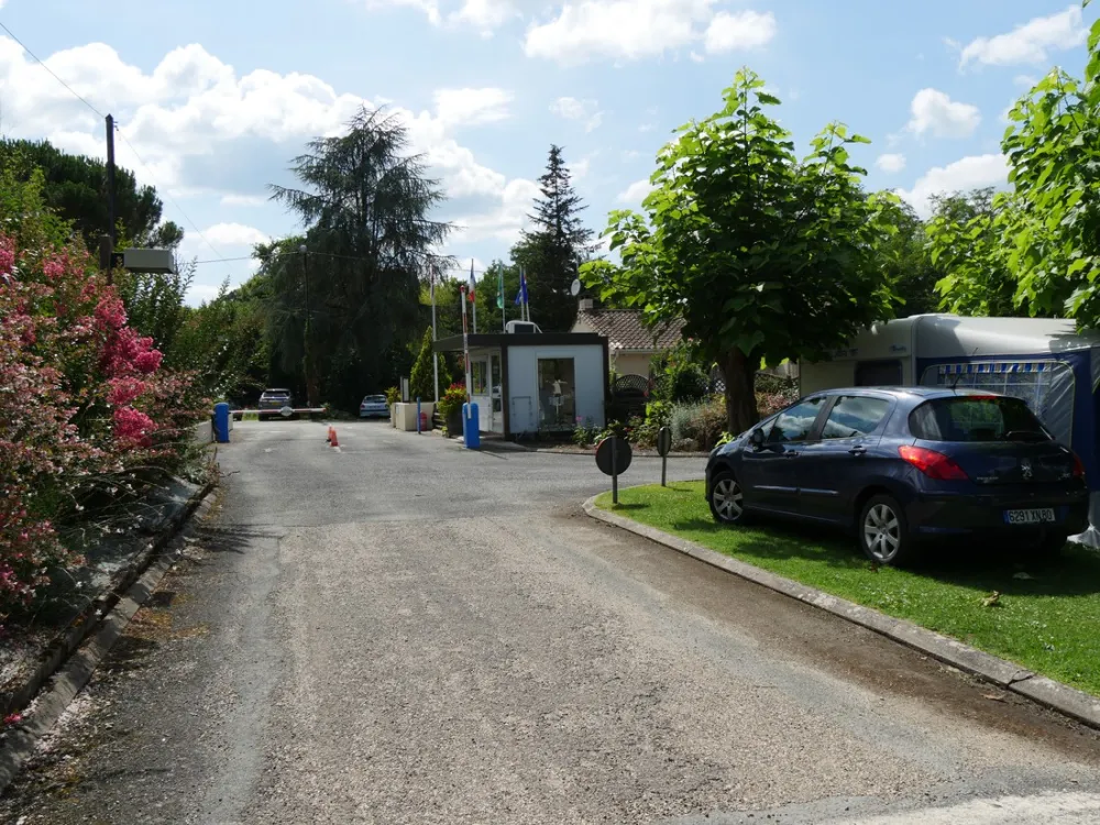 Camping*** de la Bastide