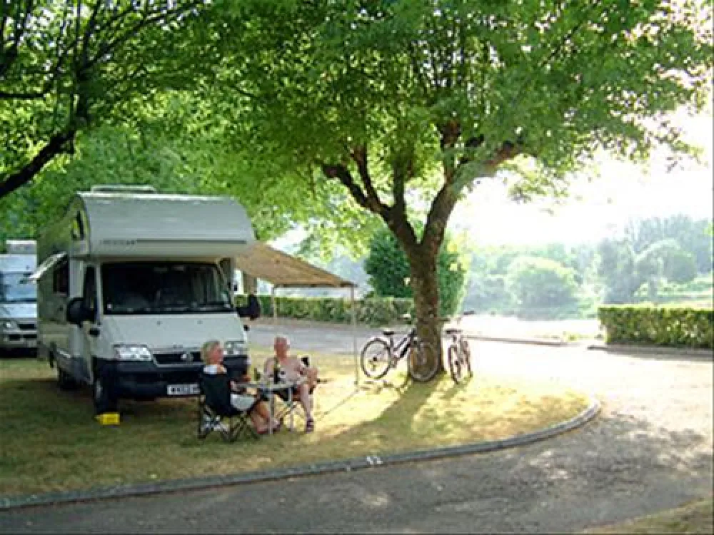 Camping*** de la Bastide