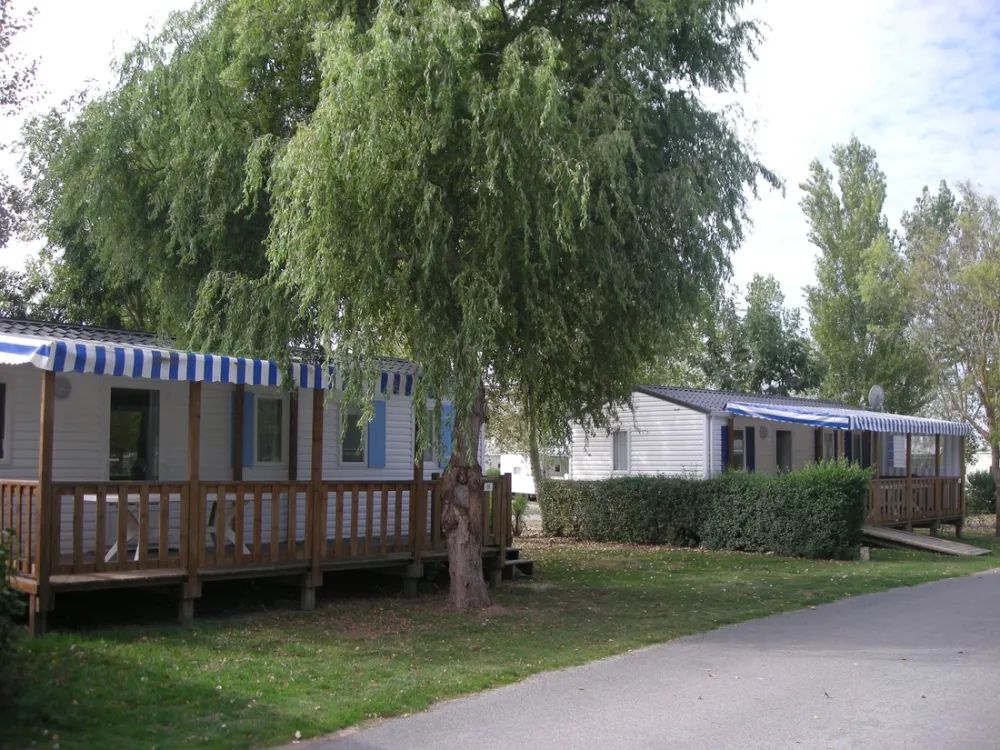 Flower camping Le Clos Cottet  ****