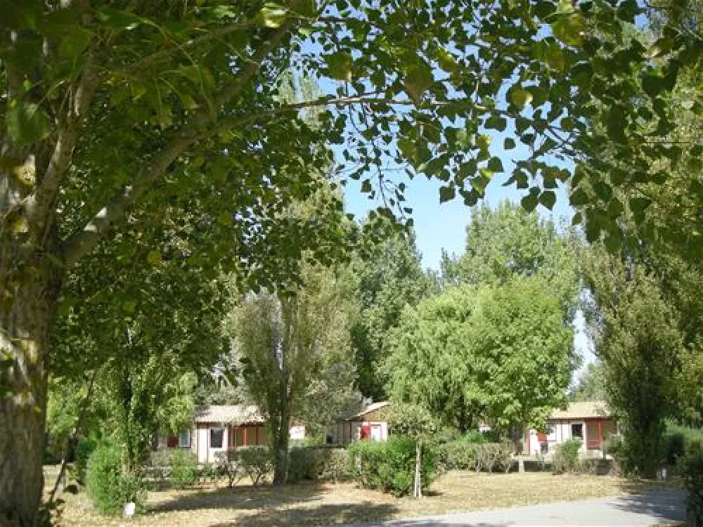 Flower camping Le Clos Cottet  ****