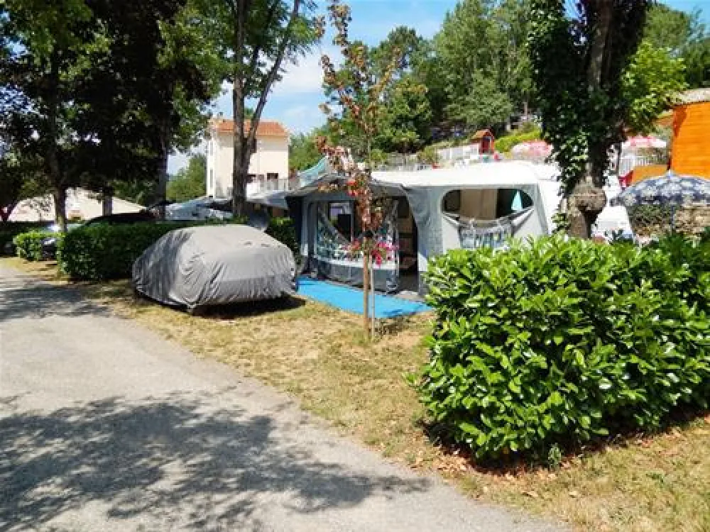 Camping Les Fauvettes  