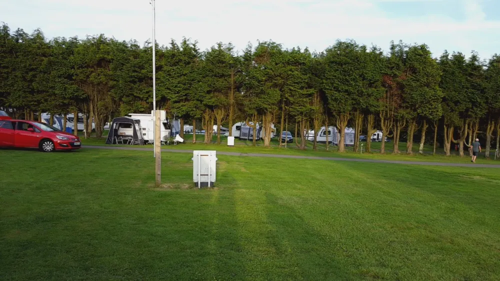 California Cross Camping and Caravanning Club Site