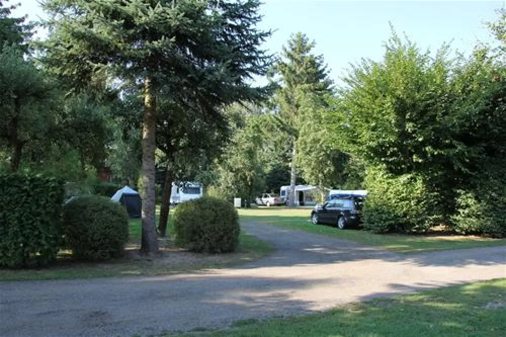 Camping Land an der Elbe bei Hamburg