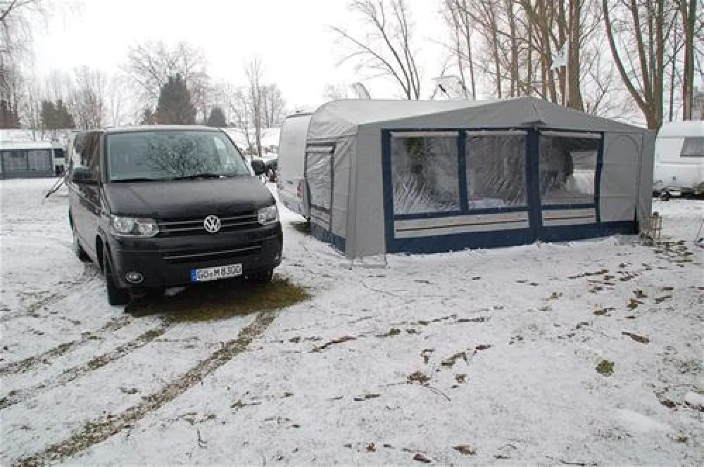 Camping Land an der Elbe bei Hamburg