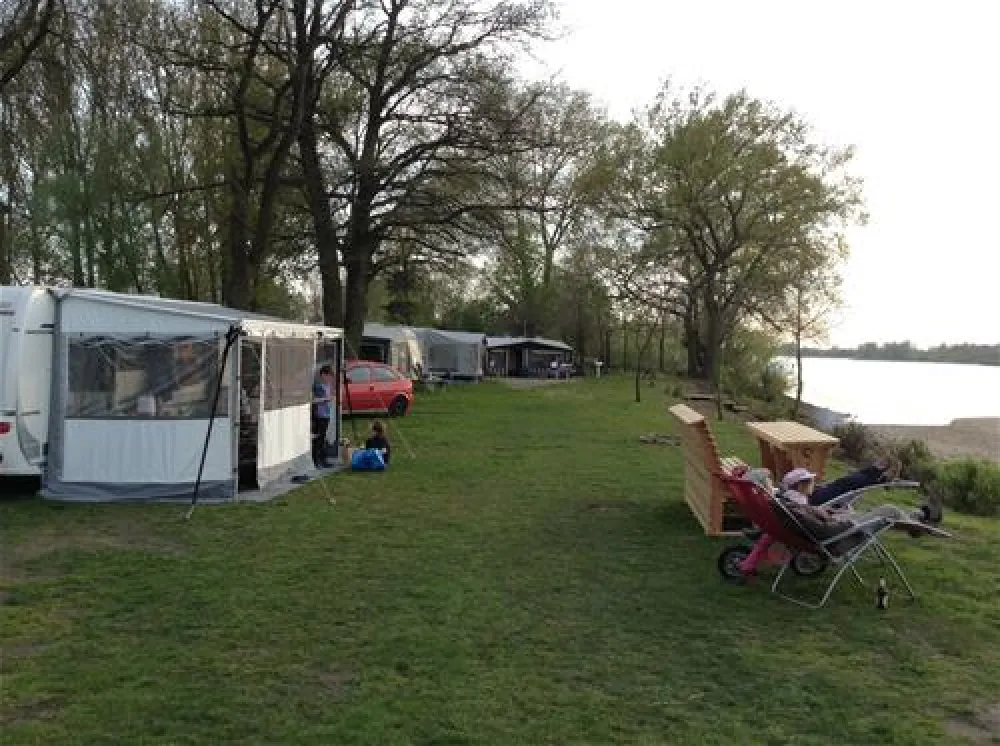 Camping Land an der Elbe bei Hamburg