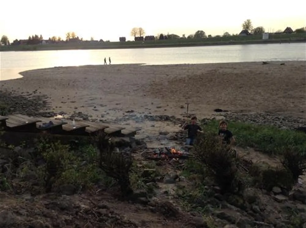 Camping Land an der Elbe bei Hamburg