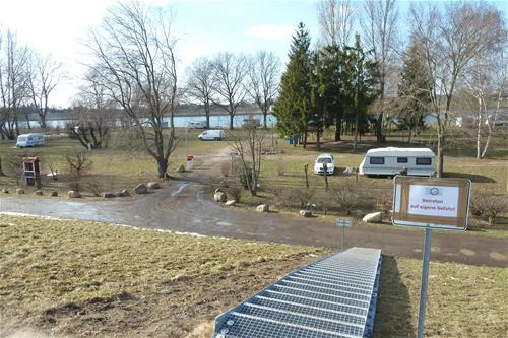 Camping Land an der Elbe bei Hamburg