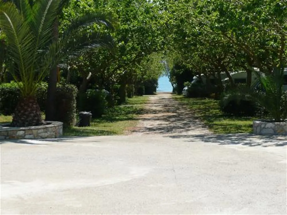 Campsite Aginara Beach