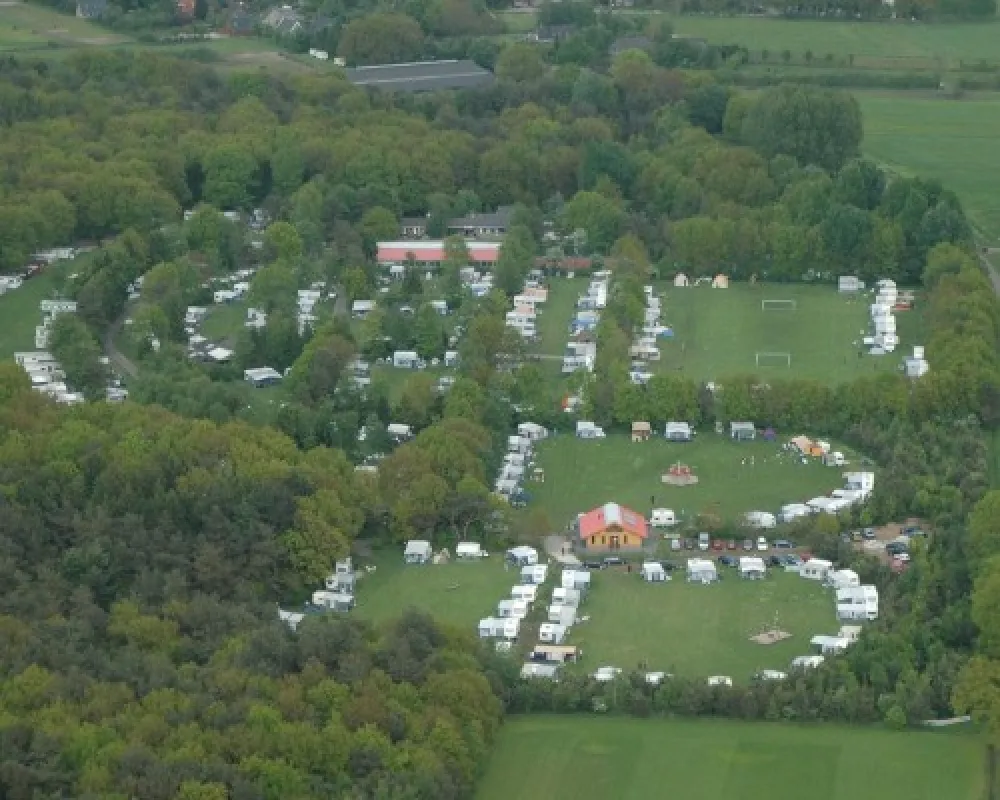 Camping De Bronzen Emmer