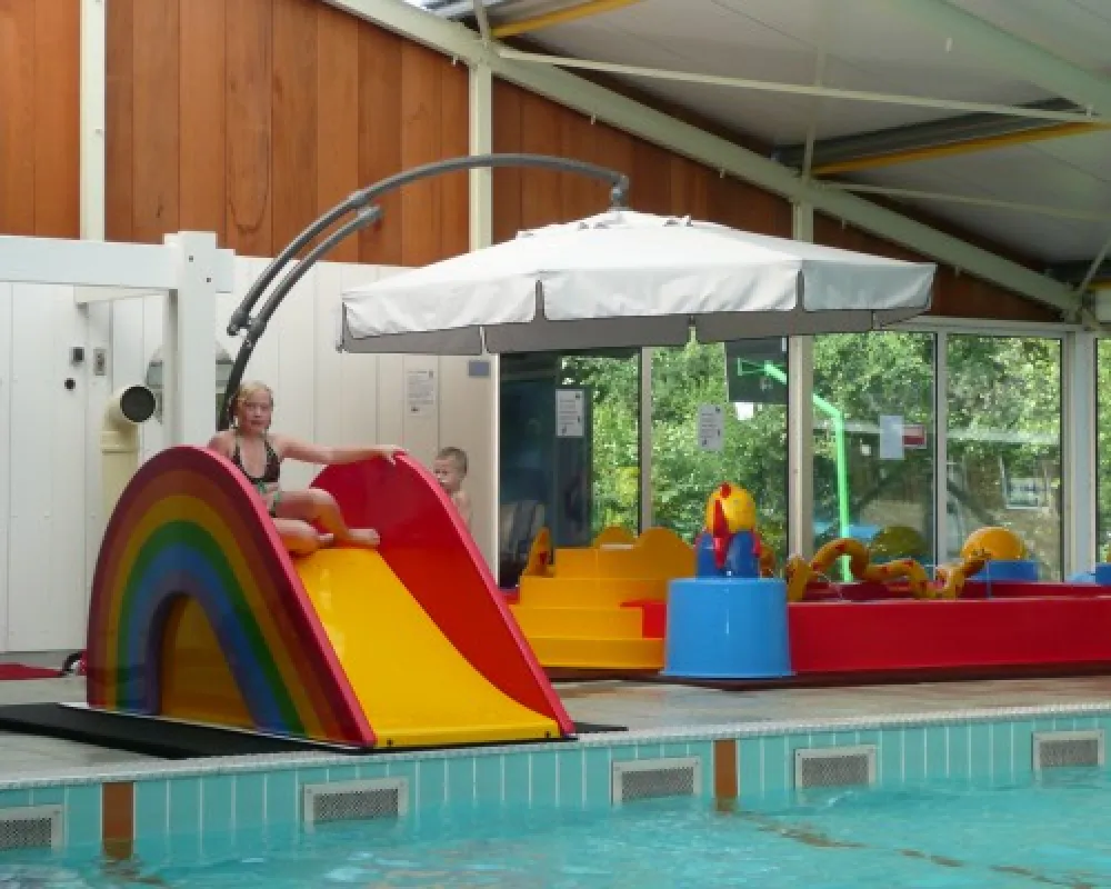 Camping De Bronzen Emmer