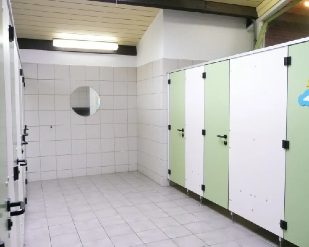 Camping De Bronzen Emmer