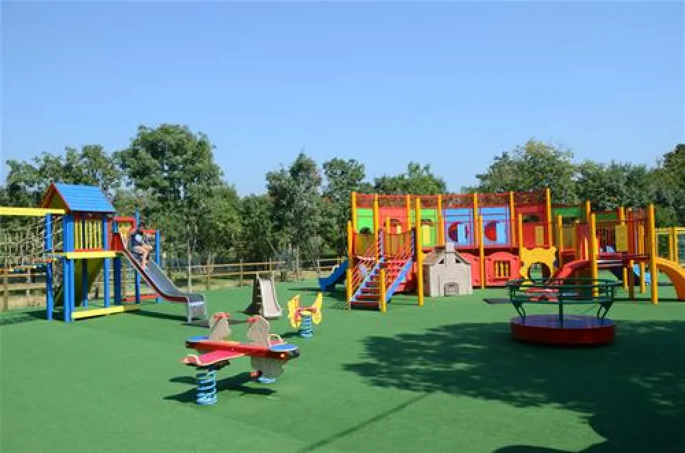 Camping Mare Pineta Baia Sistiana