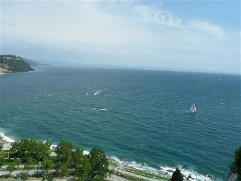 Camping Mare Pineta Baia Sistiana