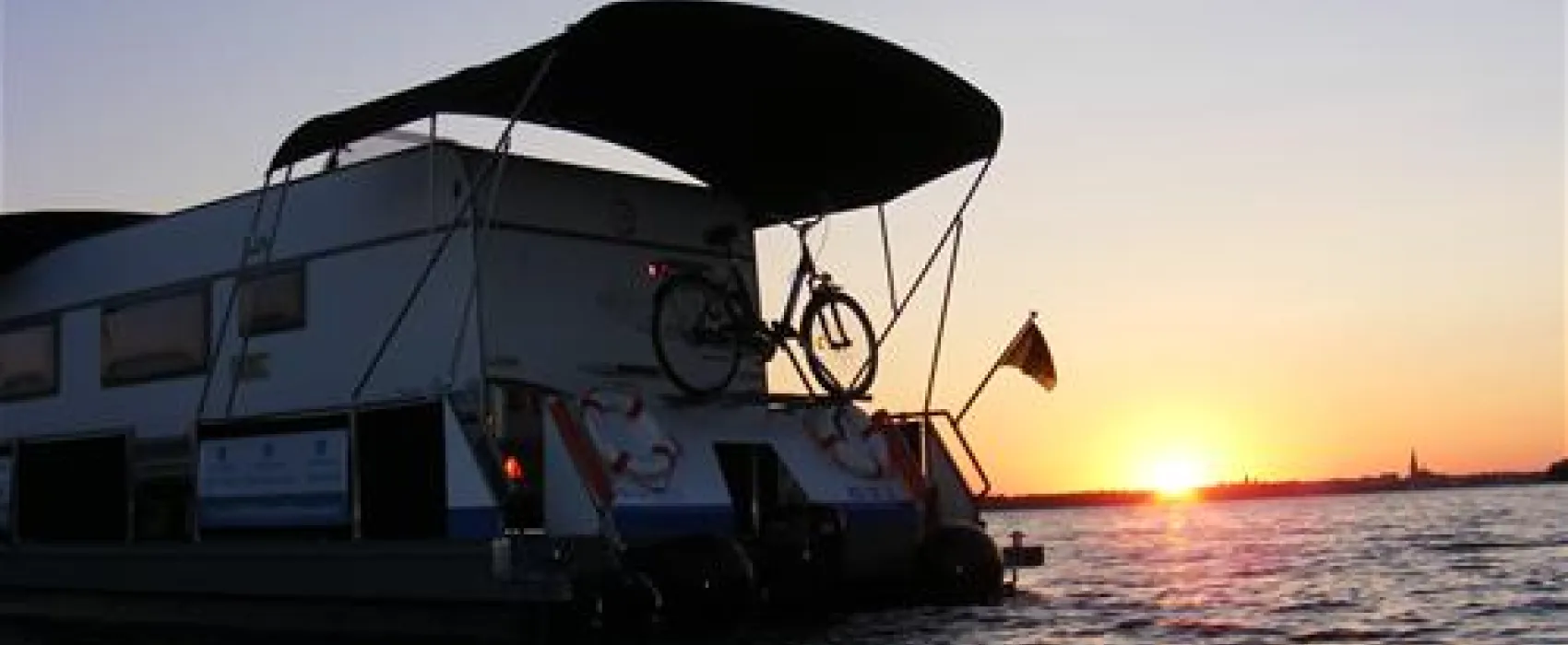 skippercamping GmbH "Camping auf dem Wasser"