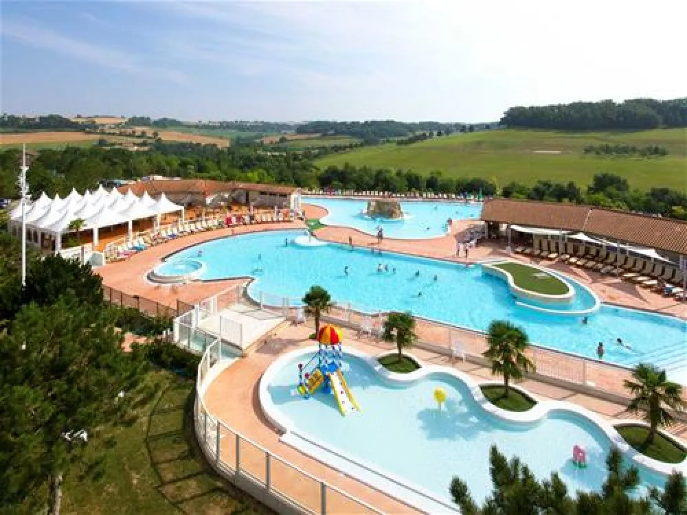 Yelloh! Village Le Lac Des 3 Vallees  