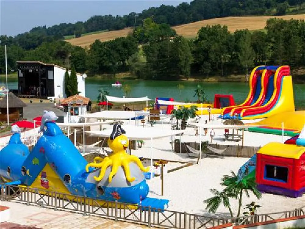 Yelloh! Village Le Lac Des 3 Vallees  