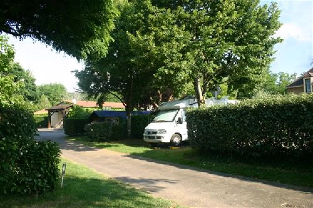 Camping Le Moulin du Bleufond-Lascaux