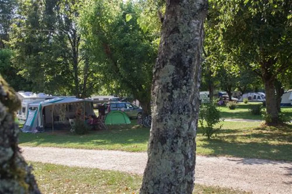 Camping La Riviere  