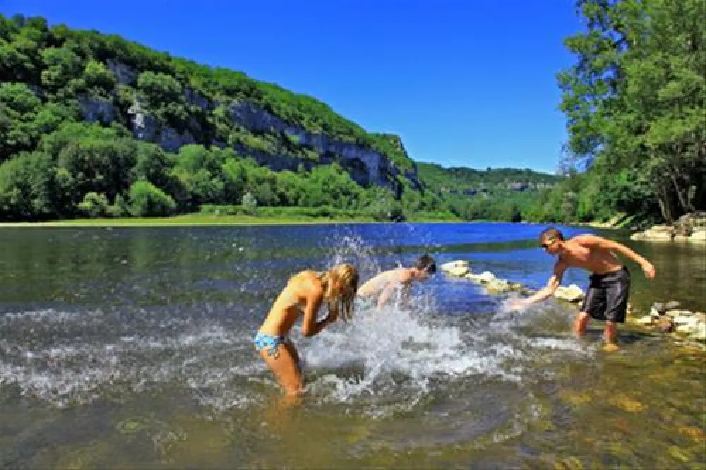 Camping La Riviere  