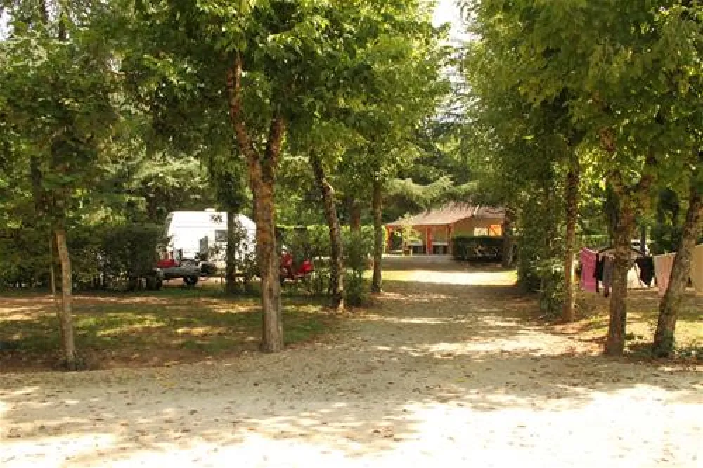 Camping De La Plage  