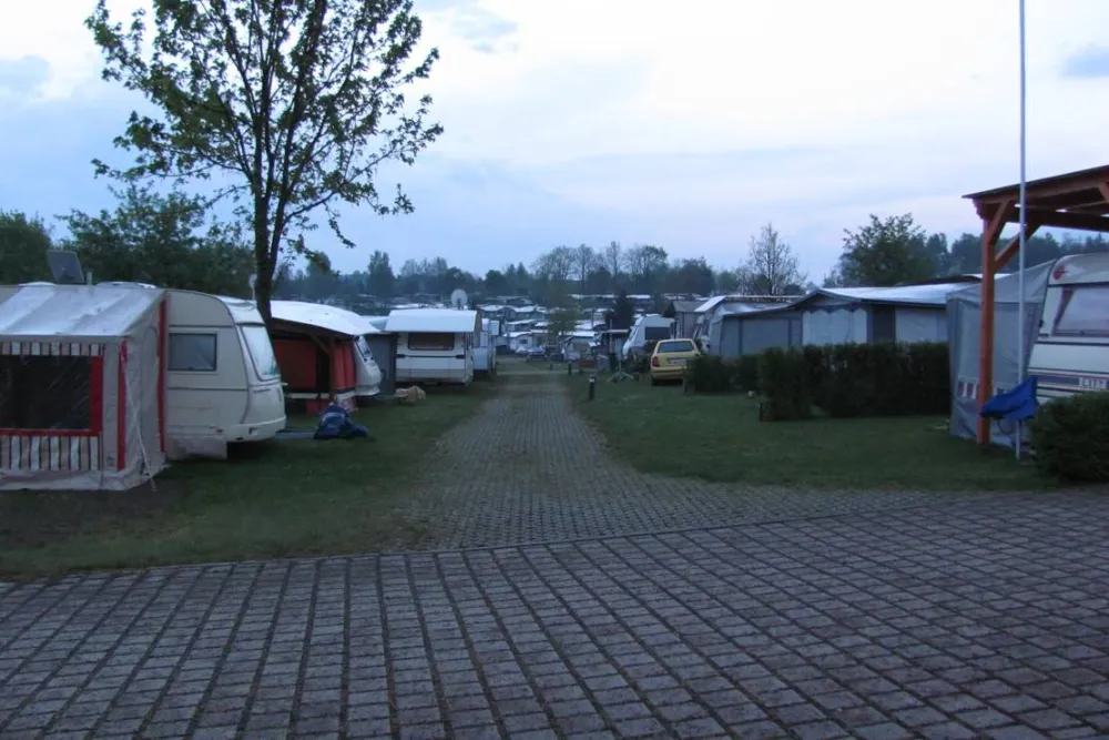 ****Campingplatz Gunzenberg Talsperre Pöhl