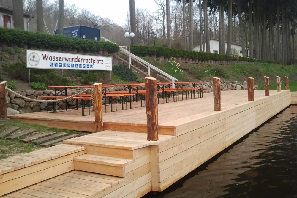 Cafe & Pension "Am Brunnen"