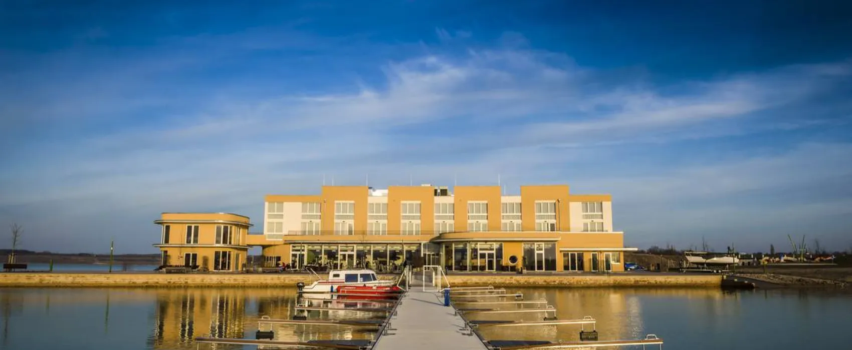 LAGOVIDA – Das Ferienresort am Störmthaler See