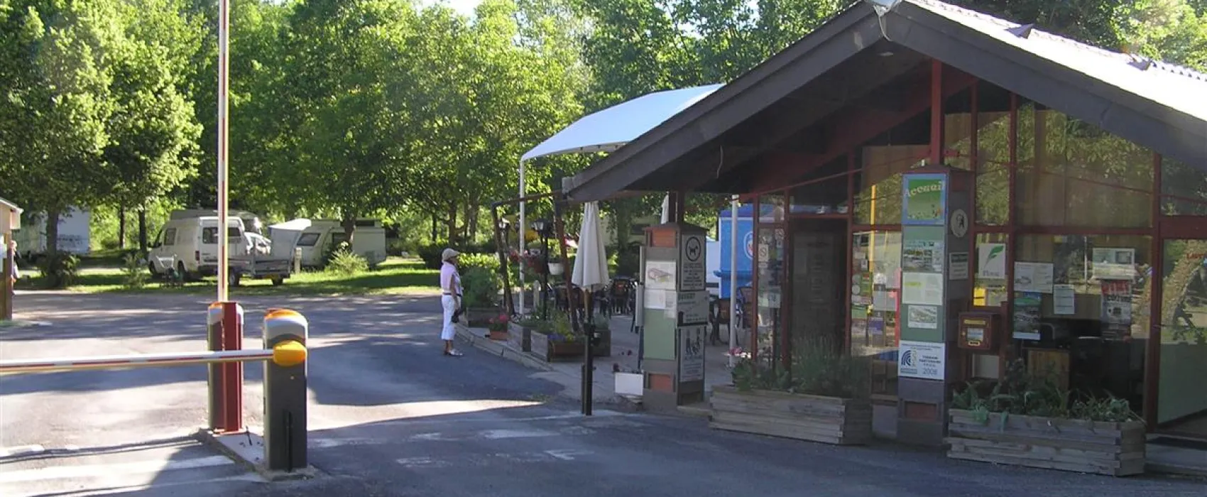 Flower Camping - Le Pont Du Tarn  