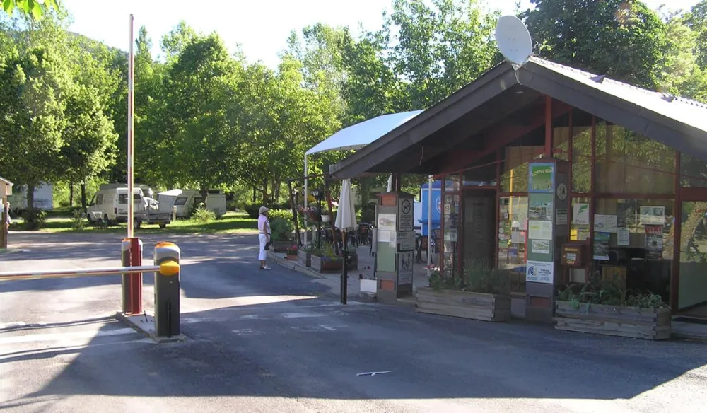 Flower Camping - Le Pont Du Tarn  
