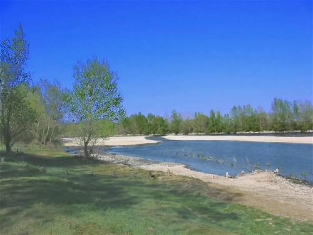 CanoeCamping La Courtine plage pro NATURE
