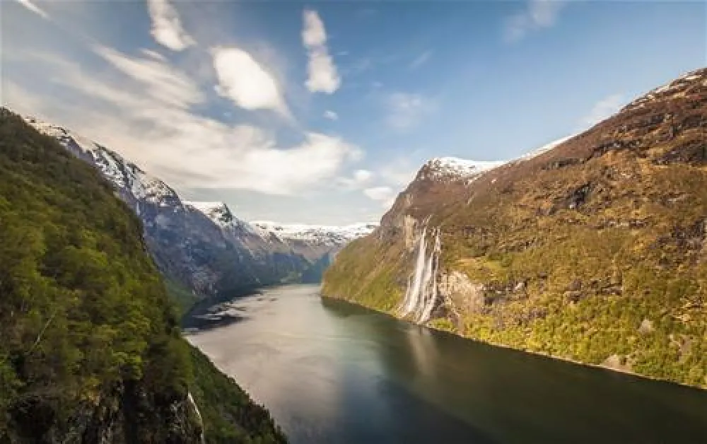 Grande Hytteutleige Og Camping