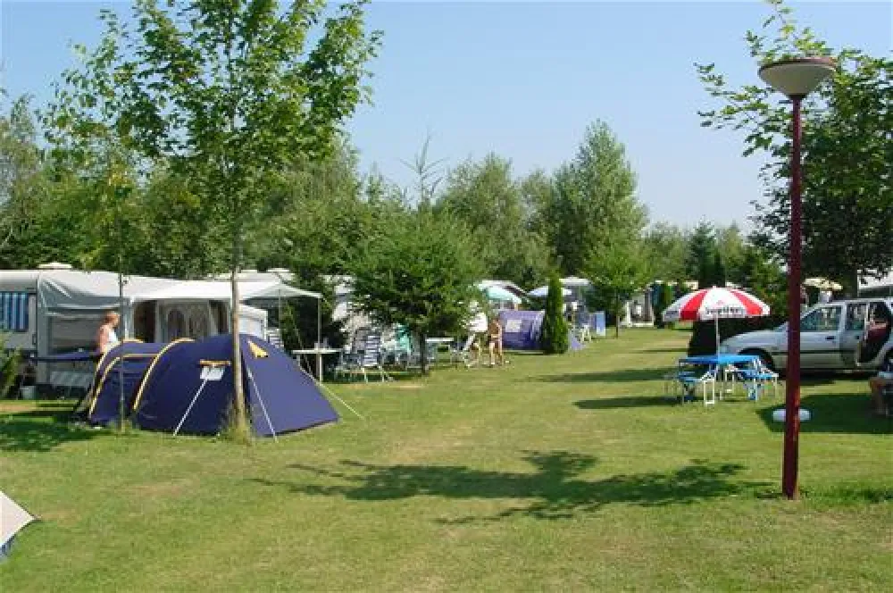 Camping Um Bierg